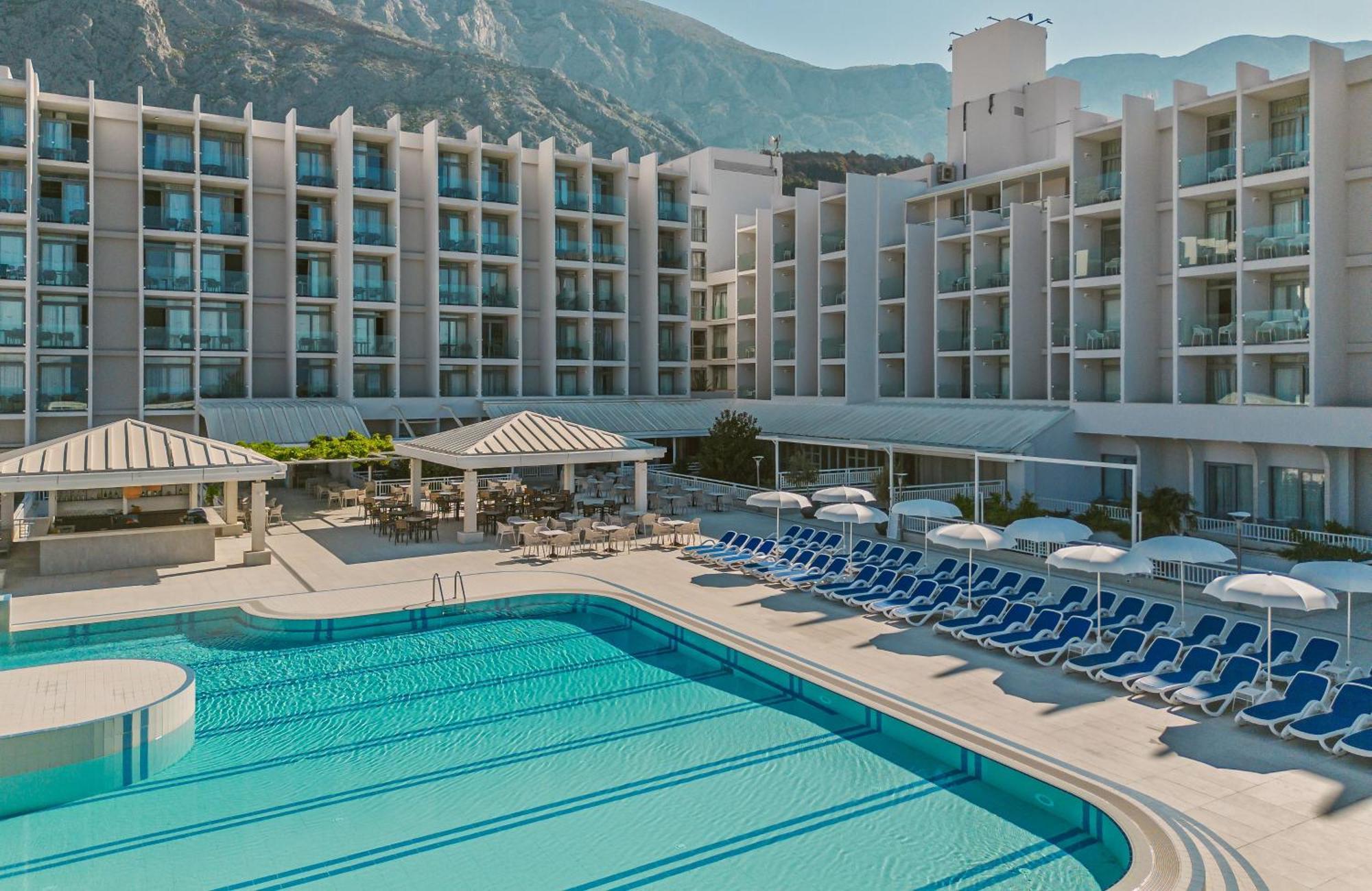 Bluesun Hotel Alga Tučepi Esterno foto